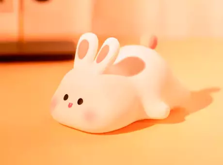 Imagen miniatura de VELADOR MD CONEJO CON USB 13X11 CM GA824-12AA2547